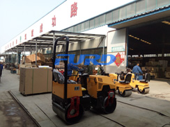 今日福瑞得微動(dòng)態(tài)--福瑞得機(jī)械小型壓路機(jī)發(fā)往北京、福建等地