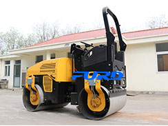 如何根據(jù)施工環(huán)境選擇合適的小型壓路機(jī)？